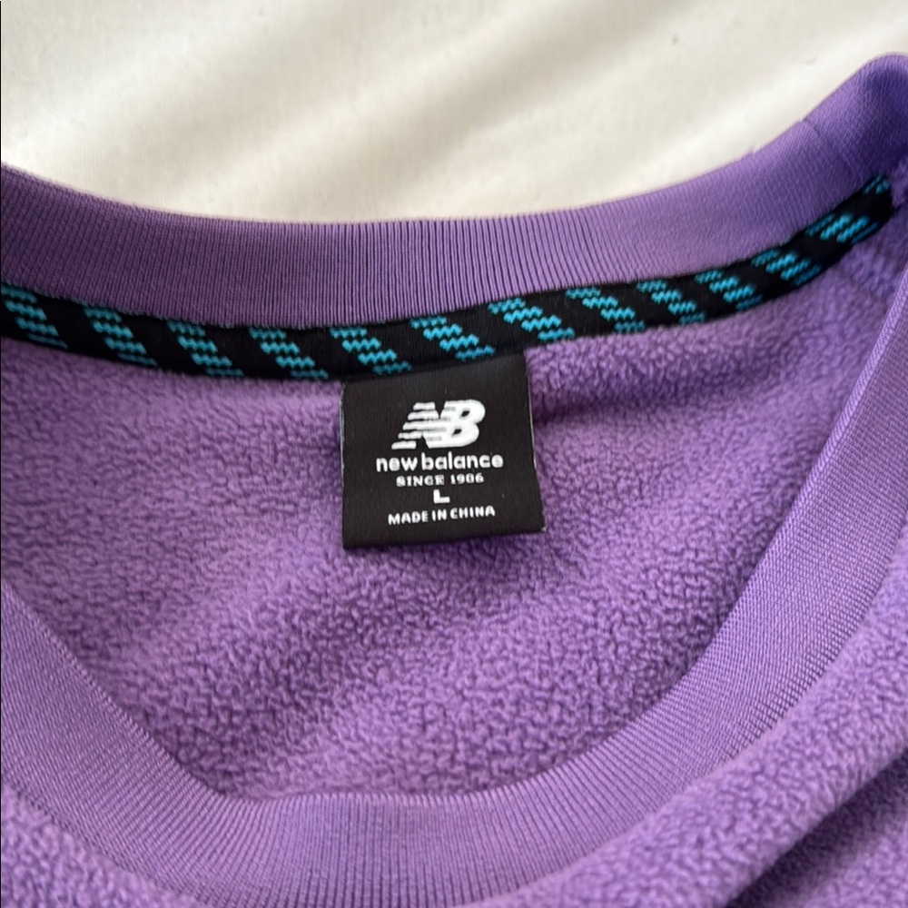 New Balance Purple Sweatshirt with Black Pocket - Picture 2 of 4